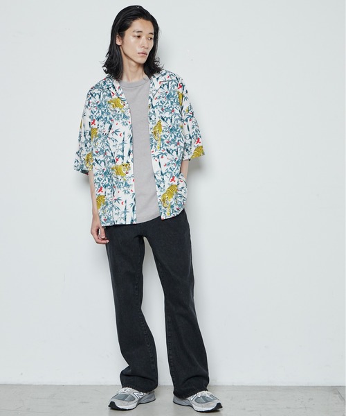 THE STANDARD（ザスタンダード）の「WEGO/フレアデニムパンツ（デニムパンツ・メンズ・ブラック/ライトインディゴブルー/インディゴブルー・LARGE/MEDIUM）」の4枚目の写真