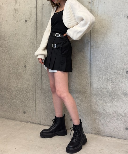 WEGO（ウィゴー）の「WEGO/ラッププリーツローライズミニスカパン（スカート・レディース・ブラック/ブラック系その他4・FREE）」の4枚目の写真