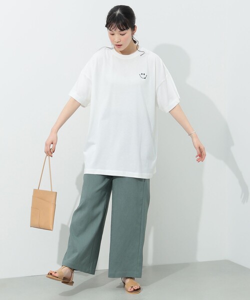 BEAMS HEART(ビームスハート)の「BEAMS HEART / スマイル刺繍 Tシャツ(Tシャツ/カットソー・レディース・ライトオリーブ/ベージュ/ブラック/オフホワイト・FREE)」の17枚目の写真