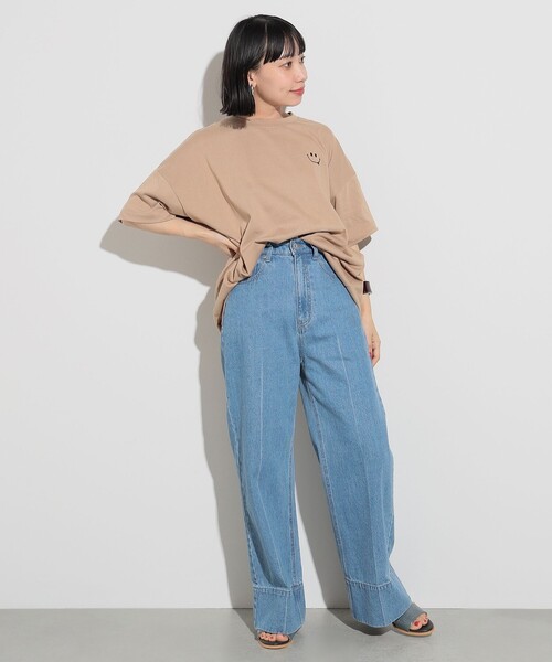 BEAMS HEART(ビームスハート)の「BEAMS HEART / スマイル刺繍 Tシャツ(Tシャツ/カットソー・レディース・ライトオリーブ/ベージュ/ブラック/オフホワイト・FREE)」の21枚目の写真