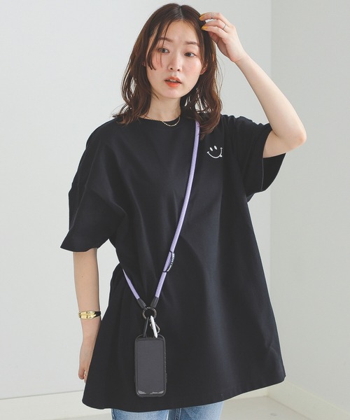 BEAMS HEART(ビームスハート)の「BEAMS HEART / スマイル刺繍 Tシャツ(Tシャツ/カットソー・レディース・ライトオリーブ/ベージュ/ブラック/オフホワイト・FREE)」の3枚目の写真
