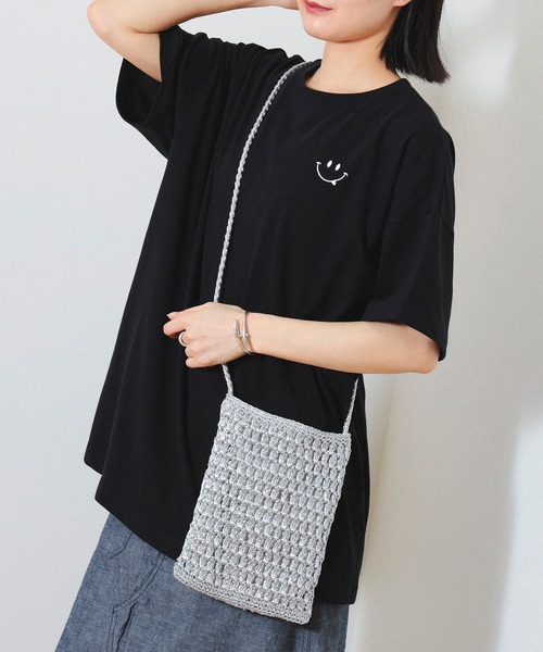 BEAMS HEART(ビームスハート)の「BEAMS HEART / スマイル刺繍 Tシャツ(Tシャツ/カットソー・レディース・ライトオリーブ/ベージュ/ブラック/オフホワイト・FREE)」の12枚目の写真