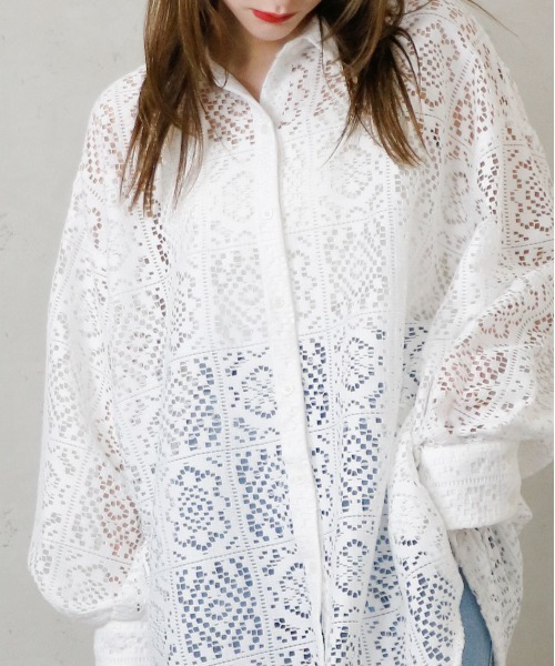 Per sist ence（パーシエンス）の「Per sist ence/パーシエンス　ラッセルレースオーバーサイズシャツ（シャツ/ブラウス・レディース・ブラック/アイボリー・FREE）」の5枚目の写真