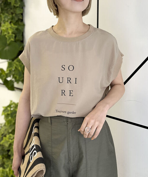 NOLLEY’S(ノーリーズ)の「◇【WEB限定】フレンチロゴTブラウス(Tシャツ/カットソー・レディース・キャメル/ベージュ/ブラック・FREE)」の1枚目の写真