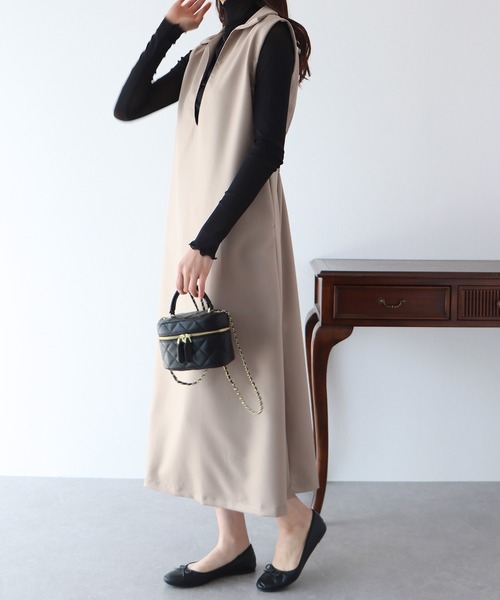 BLUEEAST(ブルーイースト)の「深Vネックジャンスカ(ジャンパースカート・レディース・ブラック/アイボリー/グレイッシュベージュ・MEDIUM)」の9枚目の写真