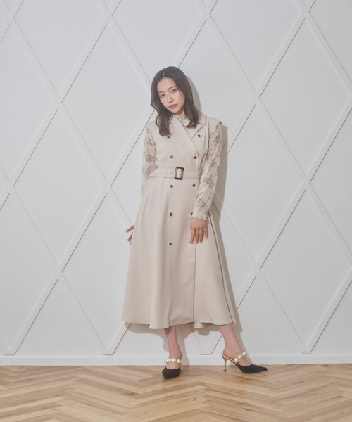 ANDGEEBEE(アンジービー)の「2WAYケープワンピ(ワンピース・レディース・ブルー/ベージュ・MEDIUM)」の5枚目の写真