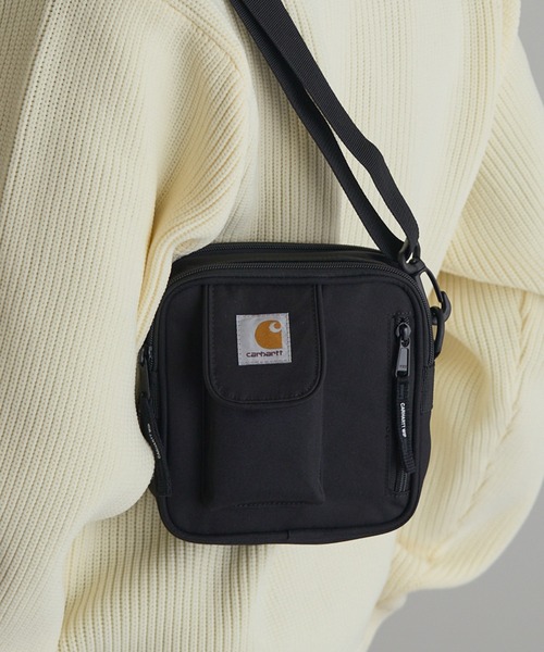 Carhartt WIP（カーハートダブリューアイピー）の「【CARHARTT WIP】コンパクトサコッシュ ESSENTIALS BAG SMALL（ショルダーバッグ・メンズ・マルチ/ブラウン/ダークグレー/ブラック/カーキ・FREE）」の12枚目の写真
