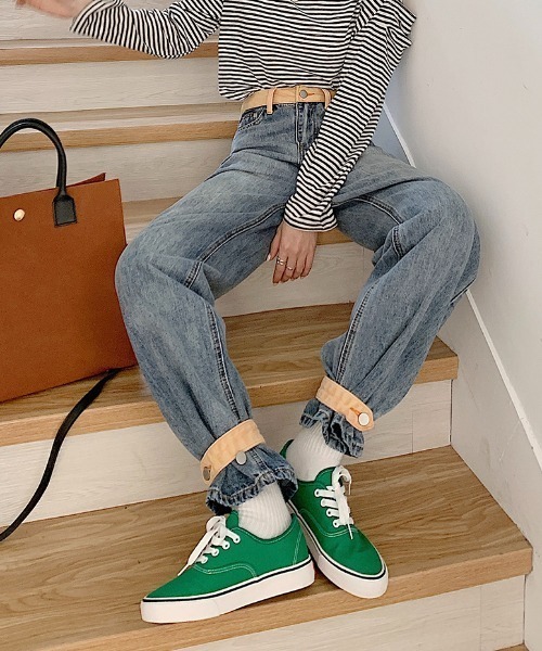 Vipoa(ヴィポア)の「ルーズシルエットリメイクデザインデニム(デニムパンツ・レディース・ブルー・MEDIUM/LARGE)」の17枚目の写真