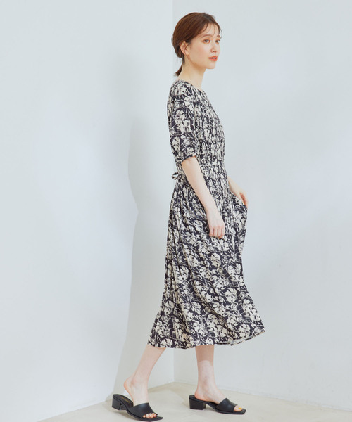 Jayro(ジャイロ)の「プリーツワンピース(ワンピース・レディース・ブラック/ブルー/ピンク・M)」の6枚目の写真