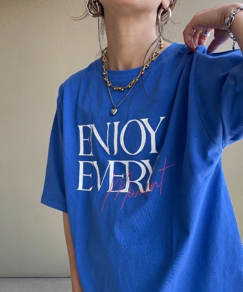 feepur by saya(フェピュールバイサヤ)の「配色ニュアンスロゴTee(Tシャツ/カットソー・レディース・ブルー/オフホワイト/ブラック/ピンク・MEDIUM)」の3枚目の写真