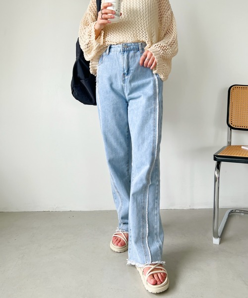 CLEA(クレア)の「フリンジライン ストレートデニムパンツ(デニムパンツ・レディース・ブルー/ライトブルー・M/L)」の15枚目の写真