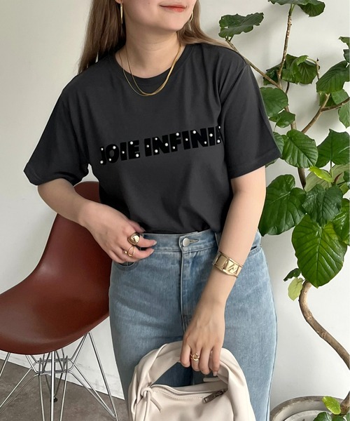 prose verse(プロズヴェール)の「パール付きブロックロゴTシャツ(Tシャツ/カットソー・レディース・チャコール/オフホワイト・MEDIUM)」の2枚目の写真