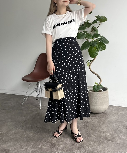 prose verse(プロズヴェール)の「パール付きブロックロゴTシャツ(Tシャツ/カットソー・レディース・チャコール/オフホワイト・MEDIUM)」の13枚目の写真