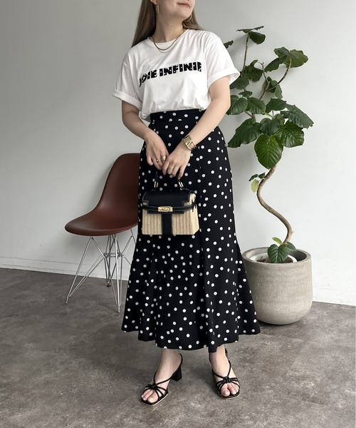 prose verse(プロズヴェール)の「パール付きブロックロゴTシャツ(Tシャツ/カットソー・レディース・チャコール/オフホワイト・MEDIUM)」の14枚目の写真