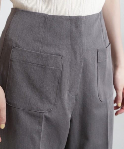 N.(N. Natural Beauty Basic)(エヌエヌナチュラルビューティーベーシック)の「【S Size Line】◆フロントポケットセミフレアパンツ(スラックス・レディース・グレー/レッド・SMALL/MEDIUM)」の4枚目の写真