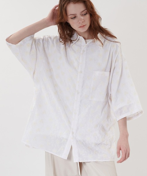 ONCILY(オンシェリー)の「JACQUARD EMBROIDERED SHEER SHIRT / ジャガード刺繍シアーシャツ(シャツ/ブラウス・メンズ・ライトグリーン/オフホワイト・MEDIUM/LARGE)」の1枚目の写真