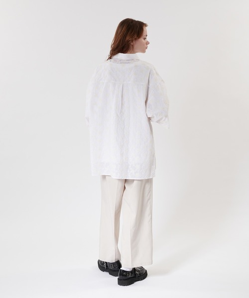 ONCILY(オンシェリー)の「JACQUARD EMBROIDERED SHEER SHIRT / ジャガード刺繍シアーシャツ(シャツ/ブラウス・メンズ・ライトグリーン/オフホワイト・MEDIUM/LARGE)」の10枚目の写真