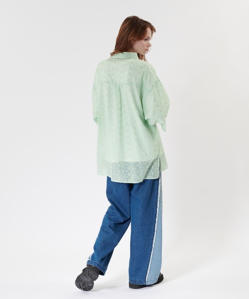 ONCILY(オンシェリー)の「JACQUARD EMBROIDERED SHEER SHIRT / ジャガード刺繍シアーシャツ(シャツ/ブラウス・メンズ・ライトグリーン/オフホワイト・MEDIUM/LARGE)」の20枚目の写真