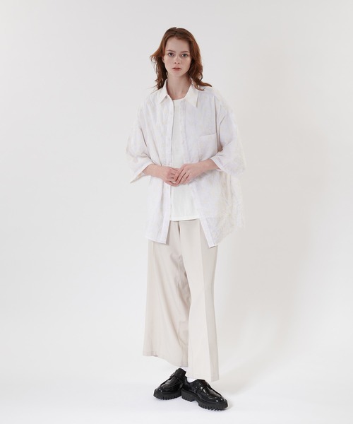 ONCILY(オンシェリー)の「JACQUARD EMBROIDERED SHEER SHIRT / ジャガード刺繍シアーシャツ(シャツ/ブラウス・メンズ・ライトグリーン/オフホワイト・MEDIUM/LARGE)」の12枚目の写真