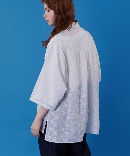 ONCILY(オンシェリー)の「JACQUARD EMBROIDERED SHEER SHIRT / ジャガード刺繍シアーシャツ(シャツ/ブラウス・メンズ・ライトグリーン/オフホワイト・MEDIUM/LARGE)」の15枚目の写真