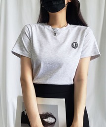 me+em select（ミームセレクト）の「※※OBE刺繍 ミニロゴＴシャツ【 韓国製 】（Tシャツ/カットソー）」