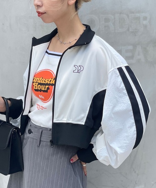 CIAOPANIC(チャオパニック)の「【2サイズ展開】サイドライントラックジャケット(ナイロンジャケット・レディース・オフホワイト/サックスブルー/ブラウン/ベージュ・FREE/1)」の9枚目の写真