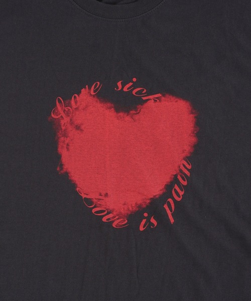 Figments（フィグメンツ）の「HeartビッグTシャツ（Tシャツ/カットソー・レディース・ブラック/スミクロ・FREE）」の3枚目の写真