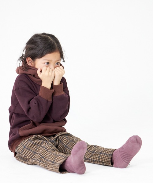 MAKE YOUR DAY(メイクユアデイ)の「ハイネック無地裏シャギートレーナー■80~140cm(スウェット・キッズ・グレー/カーキ/ワインレッド・130/120/90/100/140/110/80)」の4枚目の写真