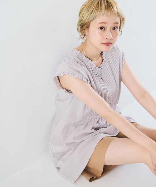 Crisp（クリスプ）の「フリルタックチュニック（チュニック・レディース・ライトグレー/ホワイト・FREE）」の2枚目の写真