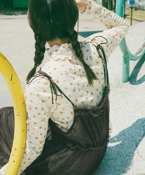 kutir（クティール）の「【クティールとレトロ】フラワーハイネックトップス（Tシャツ/カットソー・レディース・オレンジ/ブルー・FREE）」の20枚目の写真