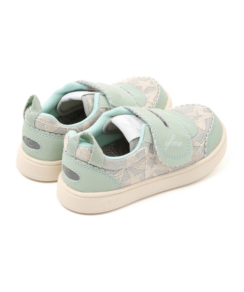 IFME（イフミー）の「KIDS｜ifme CALIN ラメレーススニーカー（スニーカー・キッズ・ベージュ/ピンク/グリーン・18.0cm/17.0cm/15.5cm/16.0cm/20.5cm/17.5cm/19.5cm/19.0cm/15.0cm/16.5cm/20.0cm/21.0cm/18.5cm）」の8枚目の写真