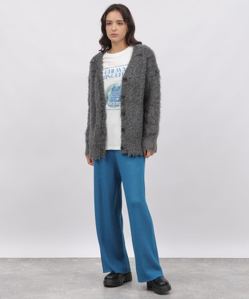 LAKOLE(ラコレ)の「3Gシャギーニットカーディガン / 981217(カーディガン/ボレロ・レディース・ライトベージュ/グレー/チャコールグレー/マスタード・SMALL/MEDIUM)」の5枚目の写真