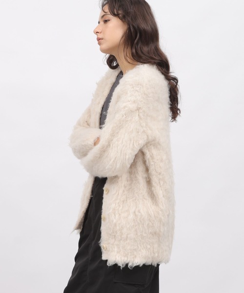 LAKOLE(ラコレ)の「3Gシャギーニットカーディガン / 981217(カーディガン/ボレロ・レディース・ライトベージュ/グレー/チャコールグレー/マスタード・SMALL/MEDIUM)」の11枚目の写真