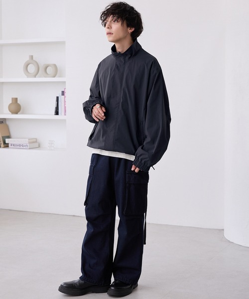 MONO-MART（モノマート）の「ナイロンオーバートラックジップブルゾン ショートモッズコート（モッズコート・メンズ・チャコールグレー/ブラック/カーキ/アイボリー/ダークブラウン/ネイビー/ライトグレー/モカ・M/L/S）」の19枚目の写真