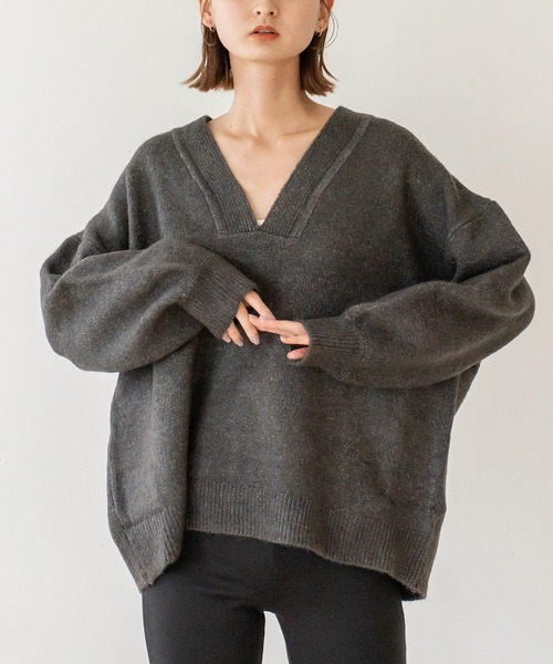 VitaFelice（ヴィータフェリーチェ）の「ディープVネックニットプルオーバー（ニット/セーター・レディース・オートミール/ベージュ/チャコール/ミント/ピンク/ベージュ系・FREE）」の2枚目の写真