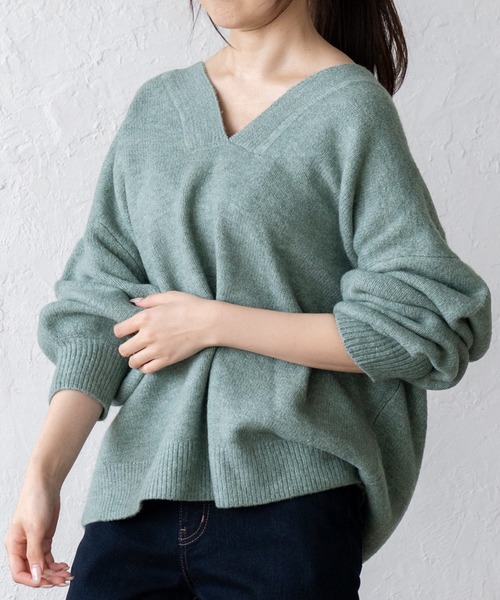 VitaFelice（ヴィータフェリーチェ）の「ディープVネックニットプルオーバー（ニット/セーター・レディース・オートミール/ベージュ/チャコール/ミント/ピンク/ベージュ系・FREE）」の5枚目の写真