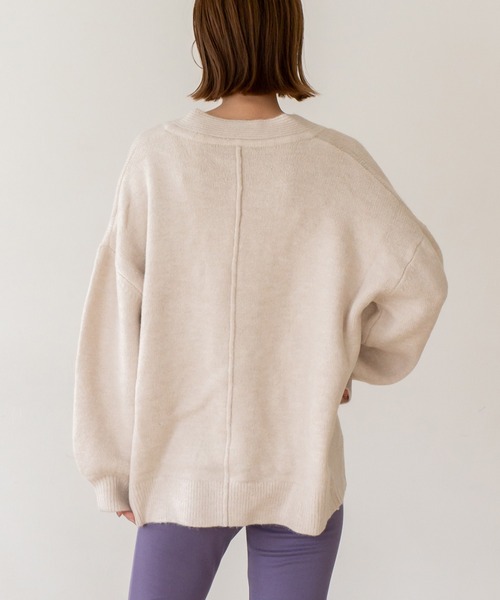 VitaFelice（ヴィータフェリーチェ）の「ディープVネックニットプルオーバー（ニット/セーター・レディース・オートミール/ベージュ/チャコール/ミント/ピンク/ベージュ系・FREE）」の22枚目の写真