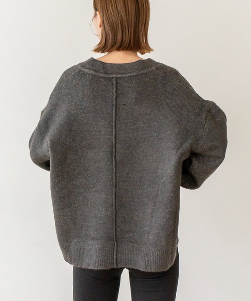 VitaFelice（ヴィータフェリーチェ）の「ディープVネックニットプルオーバー（ニット/セーター・レディース・オートミール/ベージュ/チャコール/ミント/ピンク/ベージュ系・FREE）」の12枚目の写真