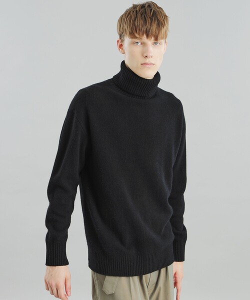 MACKINTOSH PHILOSOPHY(マッキントッシュ フィロソフィー)の「GREY LABEL ウールカシミヤタートルネックニット(ニット/セーター・レディース・ブラック/ブルー系その他3/ピンク系その他3/レッド系その他/グレー系その他2・2/6)」の2枚目の写真