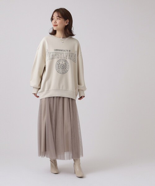Cutie Blonde(キューティーブロンド)の「◆裏起毛 前振りロゴスウェット【SHOO WARM】(スウェット・レディース・ライトパープル/ベージュ系その他6/ブラック系1/ライトグレー系・00)」の11枚目の写真
