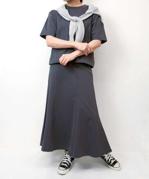 Grand PARK（グランドパーク）の「2点セット【半袖Tシャツ+マーメイドスカート】（ワンピース・レディース・ブラック/ネイビー/チャコールグレー・FREE）」の2枚目の写真