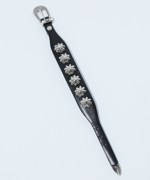 TOGA TOO　トーガトゥ　コンチョレザーバングル TOGA TOO/トーガトゥ】Concho leather bangle/コンチョレザー