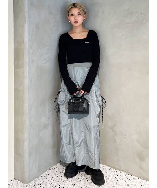 EMODA（エモダ）の「スウィッチングナイロンマキシスカート（スカート・レディース・ブラック/カーキ/グレー・SMALL/MEDIUM）」の11枚目の写真