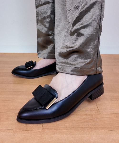 Sugar Sugar（シュガーシュガー）の「【SUGAR SUGARシュガーシュガー】リボンローヒールパンプス(550)歩き方が美しくなるパンプスシリーズ（パンプス・レディース・ベージュ/ブラック/ブラック系その他/シルバー・S/M/L/LL）」の21枚目の写真