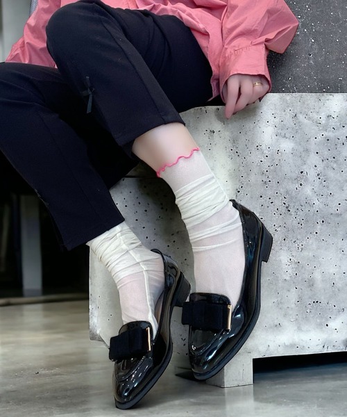 Sugar Sugar（シュガーシュガー）の「【SUGAR SUGARシュガーシュガー】リボンローヒールパンプス(550)歩き方が美しくなるパンプスシリーズ（パンプス・レディース・ベージュ/ブラック/ブラック系その他/シルバー・S/M/L/LL）」の11枚目の写真