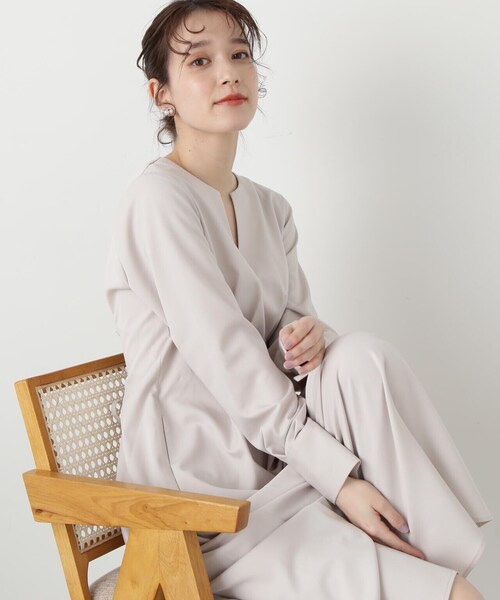 N.(N. Natural Beauty Basic)(エヌエヌナチュラルビューティーベーシック)の「◆【WEB限定】ウエストタックキーネックワンピース(ワンピース・レディース・ブラック系その他/オフホワイト/ベージュ/グリーン・SMALL/MEDIUM)」の6枚目の写真