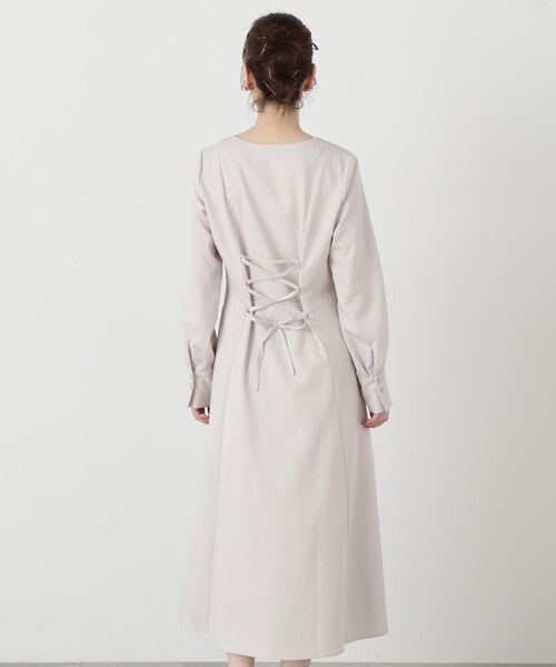 N.(N. Natural Beauty Basic)(エヌエヌナチュラルビューティーベーシック)の「◆【WEB限定】ウエストタックキーネックワンピース(ワンピース・レディース・ブラック系その他/オフホワイト/ベージュ/グリーン・SMALL/MEDIUM)」の14枚目の写真
