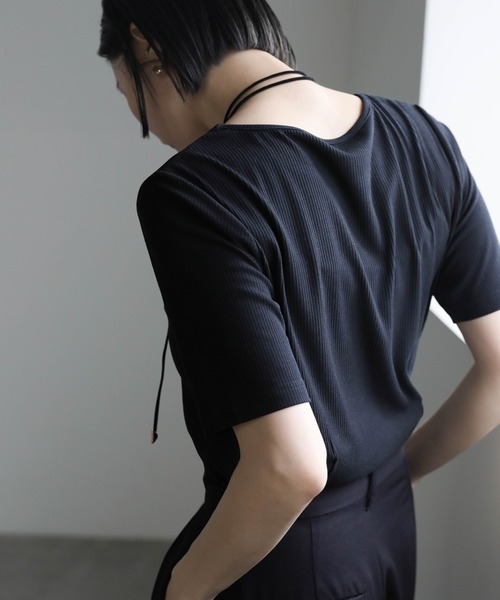 select MOCA（セレクトモカ）の「バックダーツテレココンパクトトップス（Tシャツ/カットソー・レディース・ブラック/アイボリー/ブラック系その他/オフホワイト・FREE）」の15枚目の写真