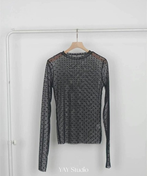 LYEON(リヨン)の「シアーチュールドットトップス(Tシャツ/カットソー・レディース・ブラック/アイボリー・FREE)」の5枚目の写真