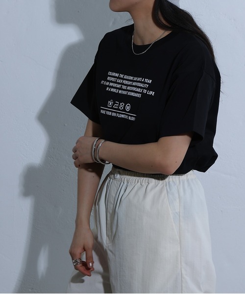 COLONY 2139（コロニートゥーワンスリーナイン）の「コンパクトプリントTシャツ（Tシャツ/カットソー・レディース・ブラック/ホワイト系その他/オフホワイト・FREE）」の14枚目の写真